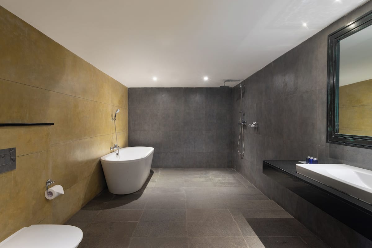 family room | bathroom | shower, rainfall showerhead, free toiletries, hair dryer