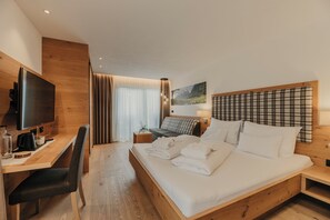 Ropa de cama de alta calidad y minibar 