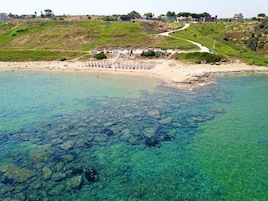 Playa privada en los alrededores, sillas reclinables de playa