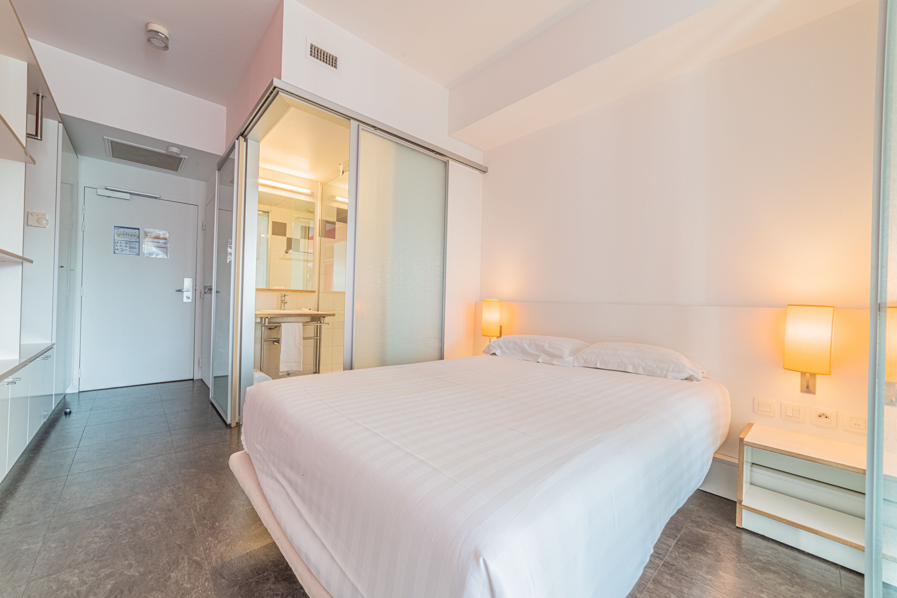 Coffres-forts dans les chambres, chambres insonorisées, Wi-Fi gratuit