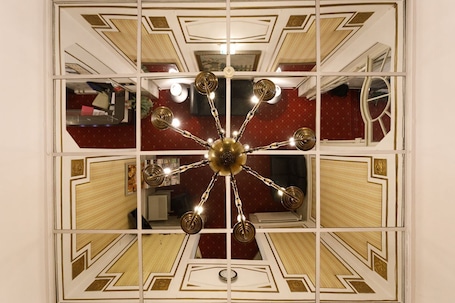 Entrée intérieure. Hotel Viktoria Schönbrunn