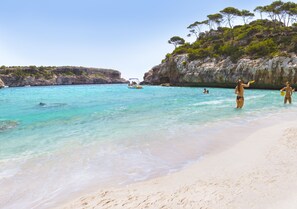 Beach - Marblau Hostal (Santanyi)