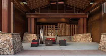 Holiday Inn Express Klamath - Redwood Ntl Pk Area by IHG