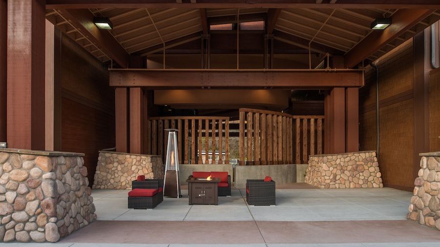 Holiday Inn Express Klamath - Redwood Ntl Pk Area by IHG