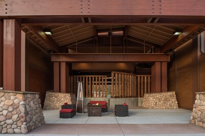 Holiday Inn Express Klamath - Redwood Ntl Pk Area by IHG