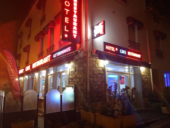 Front of property – evening/night