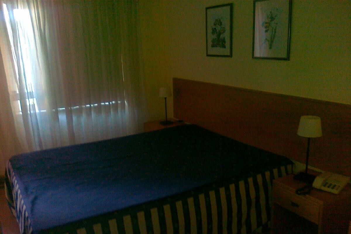 In-room safe, desk, rollaway beds, free WiFi