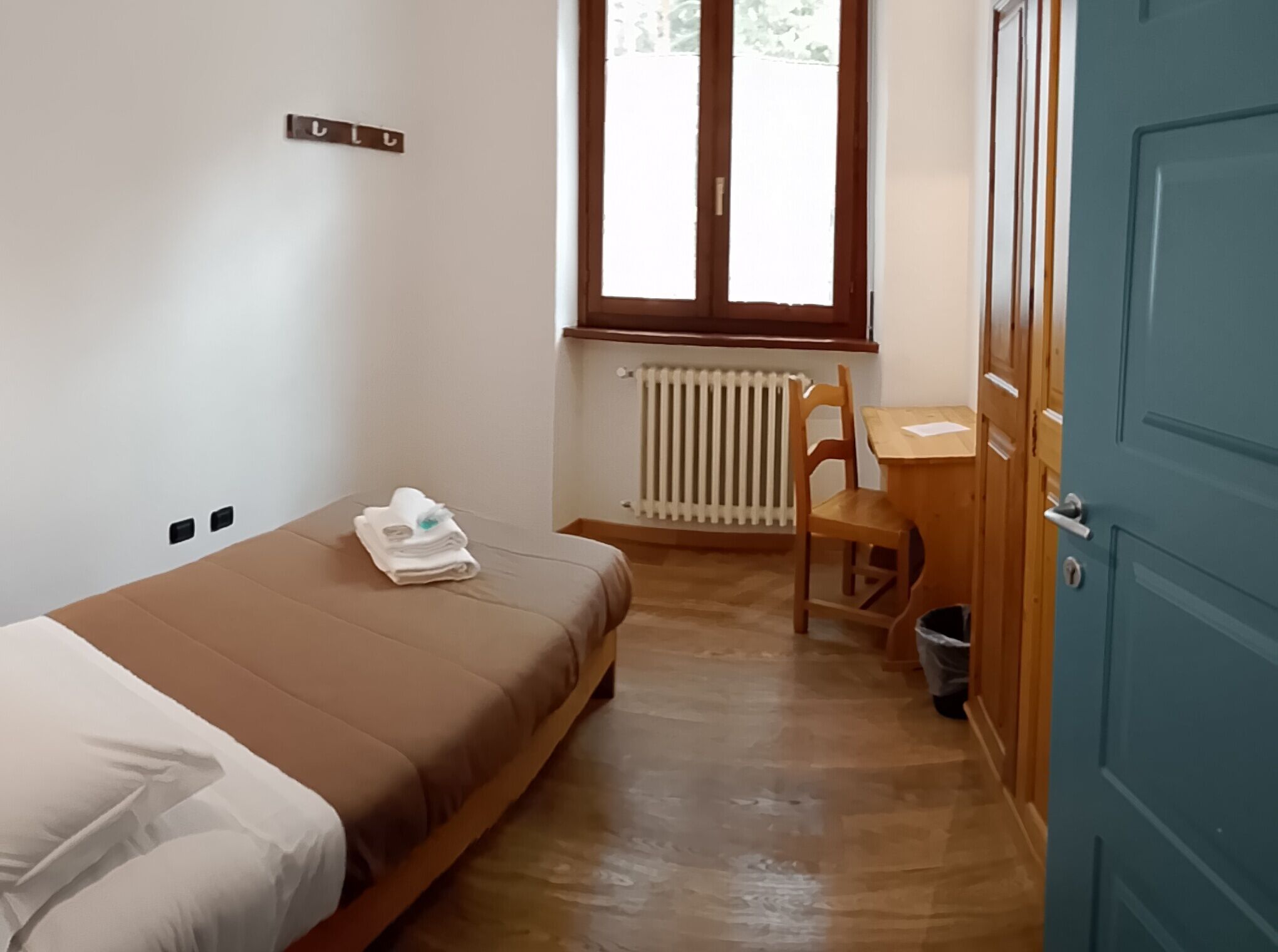 Single Room, Shared Bathroom