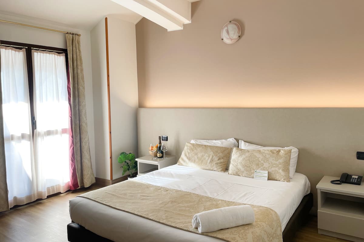 Superior Double Room, 1 Double Bed | Minibar, desk, blackout curtains, free WiFi
