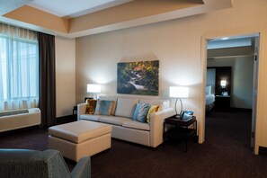 Suite | Luxe beddengoed, een kluis op de kamer, een strijkplank/strijkijzer