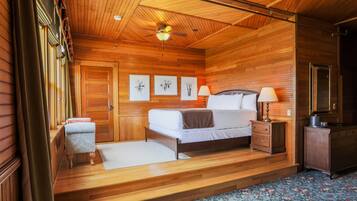 King Suite | Literie de qualité supérieure, décoration personnalisée