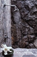 Quarto executivo | Banheiro | Chuveiro, secador de cabelo (mediante solicitação), toalhas de banho 