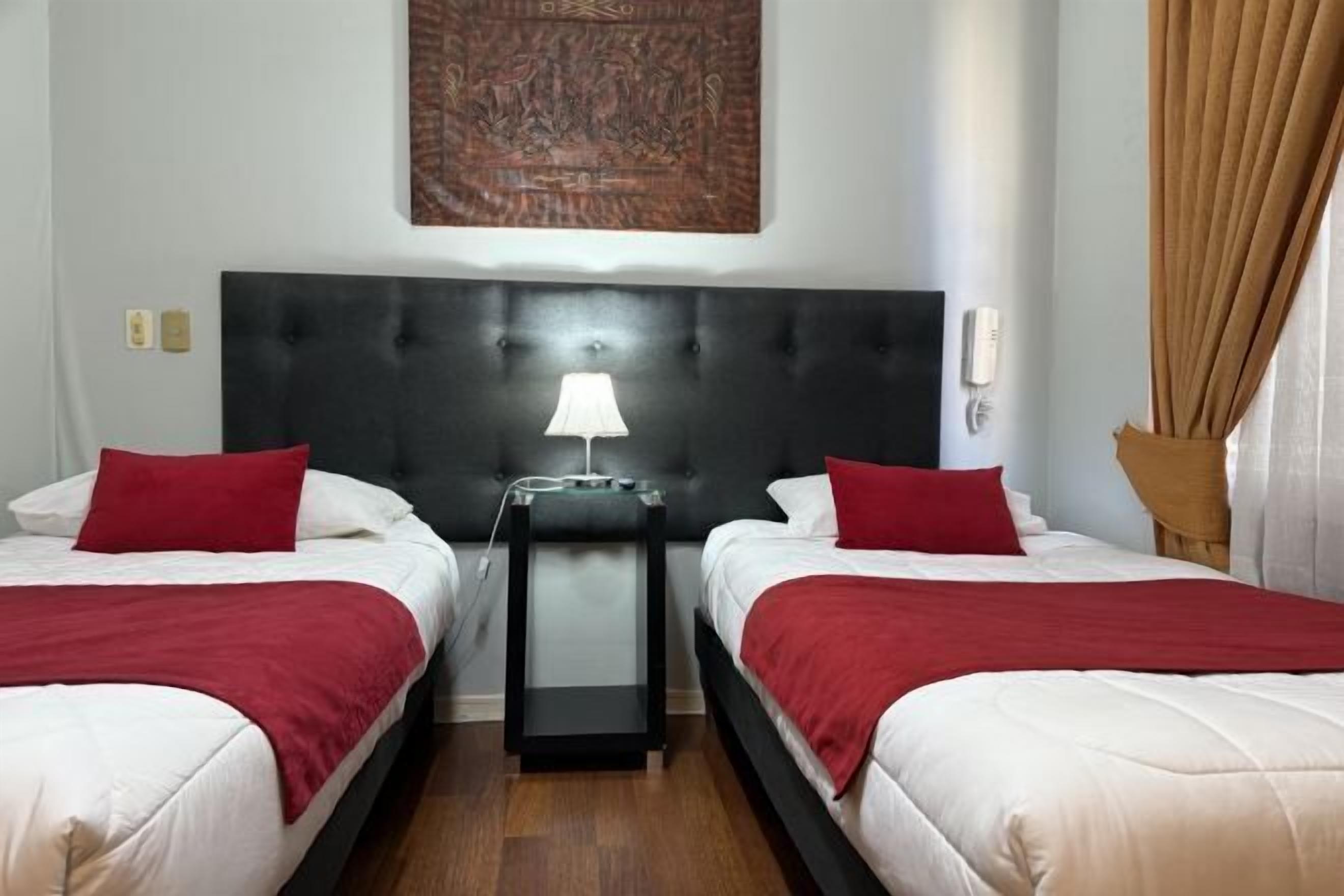 羽绒被、客房内保险箱、特色家居、办公桌