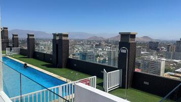 Seasonal outdoor pool, pool umbrellas, sun loungers
