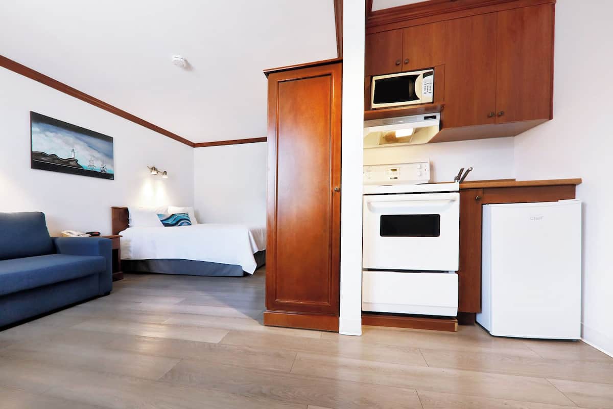 Skrivebord, skrivebord for bærbar PC, blendingsgardiner og lydisolert