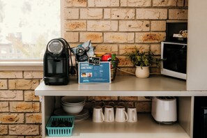 Deluxe Queen Room With Two Queen Beds- Non-Pet Friendly | Premium bedding, pillow-top beds, minibar, in-room safe -  Kennedy Drive Boutique Motel - Close To City Centre & Airport (Tweed Heads West)