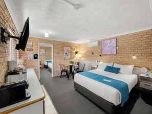 Executive Two-Bedroom Suite | Ropa de cama de alta calidad, camas con pillow-top y minibar 