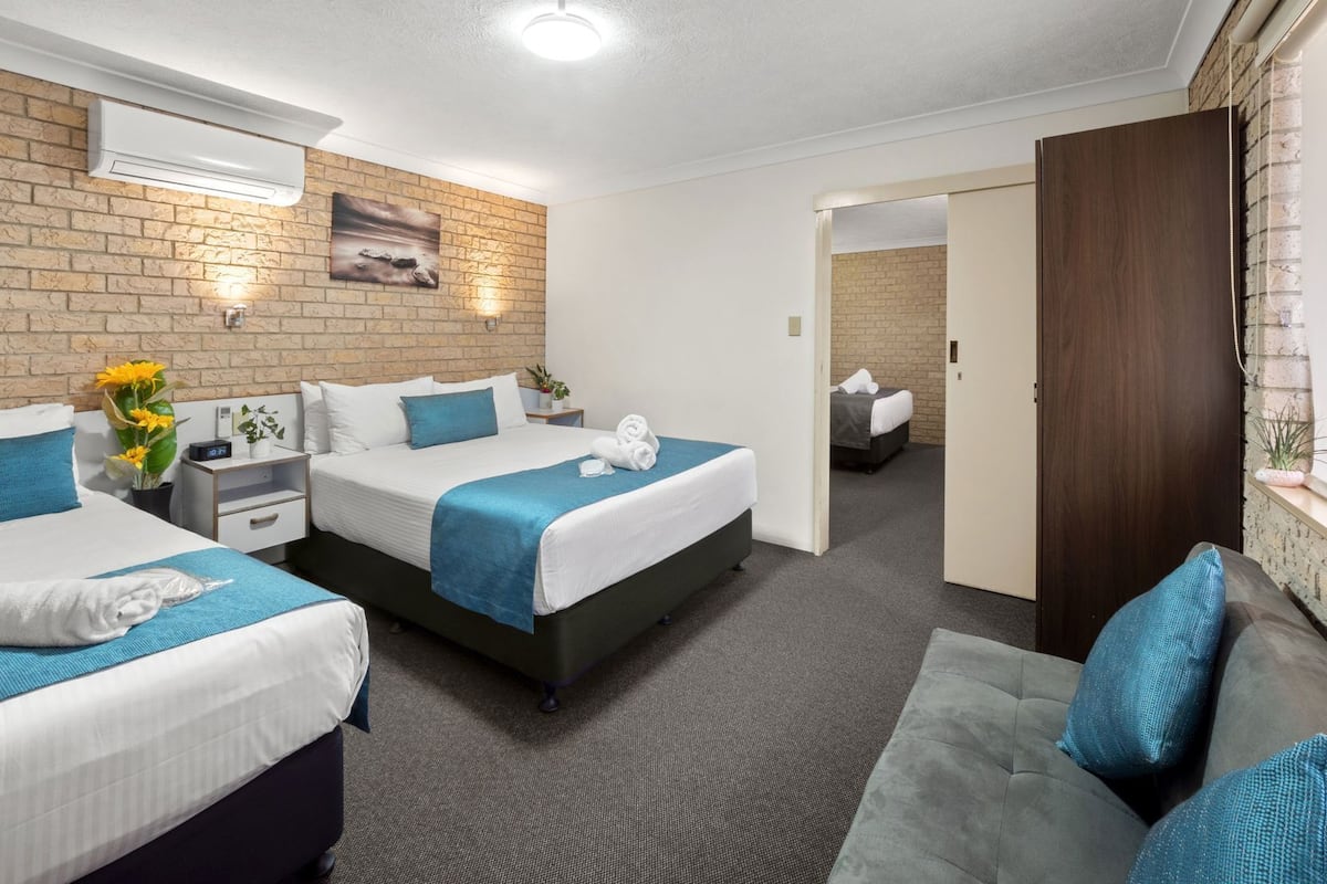 Premium bedding, pillow-top beds, minibar, in-room safe