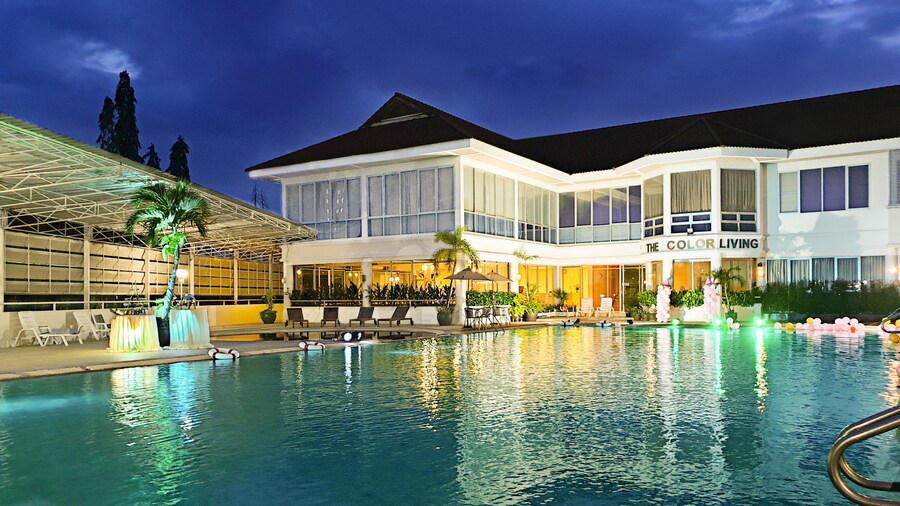 The Color Living Hotel