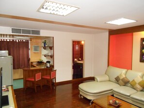 Living area - BS Court Boutique Residence (Bangkok)