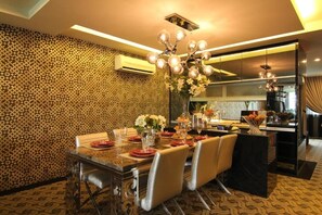 Soundproofing, iron/ironing board, free WiFi - Hermess Hotel (Johor Bahru)