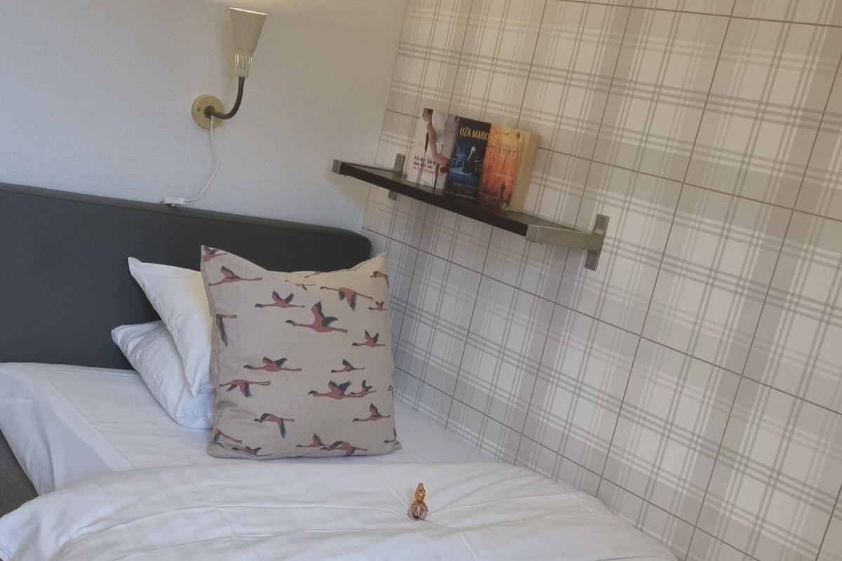 Room, Multiple Bedrooms | Desk, blackout drapes, iron/ironing board, free WiFi