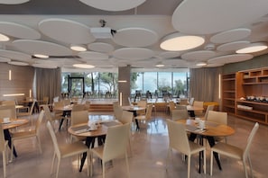 Daily buffet breakfast (USD 21 per person) - Haifa Bay View Hotel (Haifa)