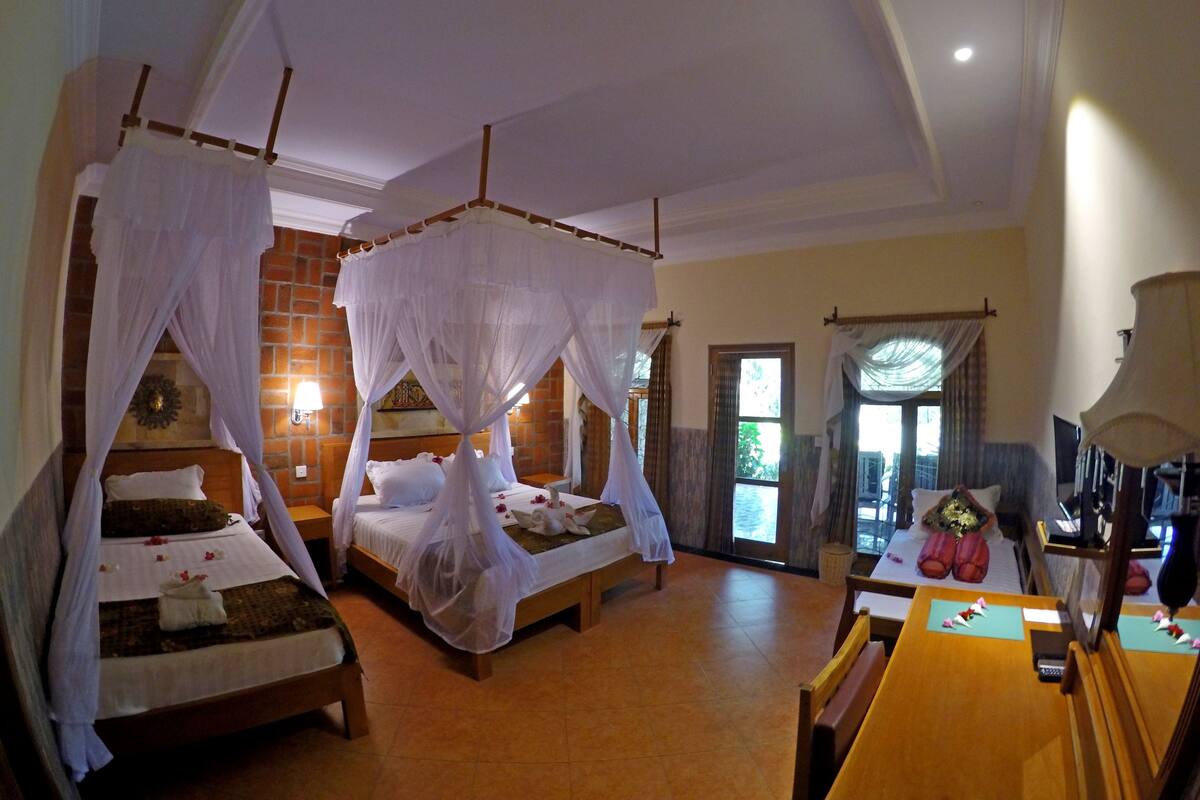 Villa Karang Superior Family Room  | 책상, 간이 침대, 무료 WiFi, 침대 시트
