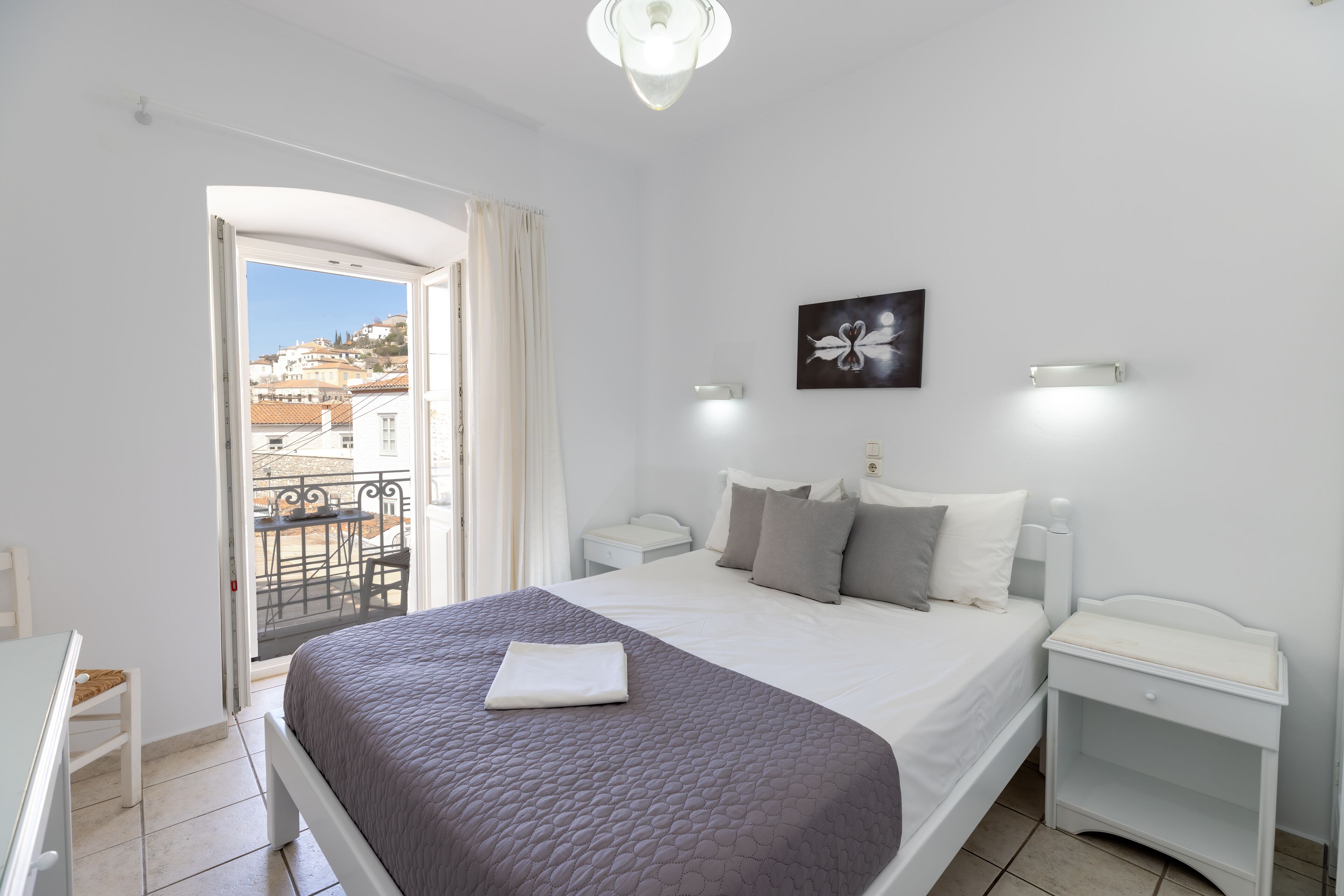 Double Room, Balcony | Blackout curtains, soundproofing, iron/ironing board, free WiFi
