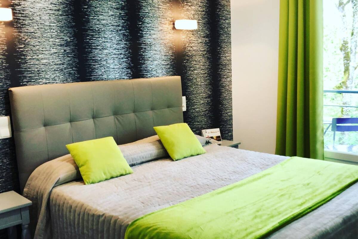 1 bedroom, premium bedding, desk, iron/ironing board