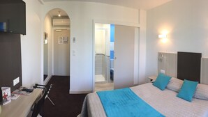 Superior Double Room, Balcony - Hôtel Robinson (Auch)