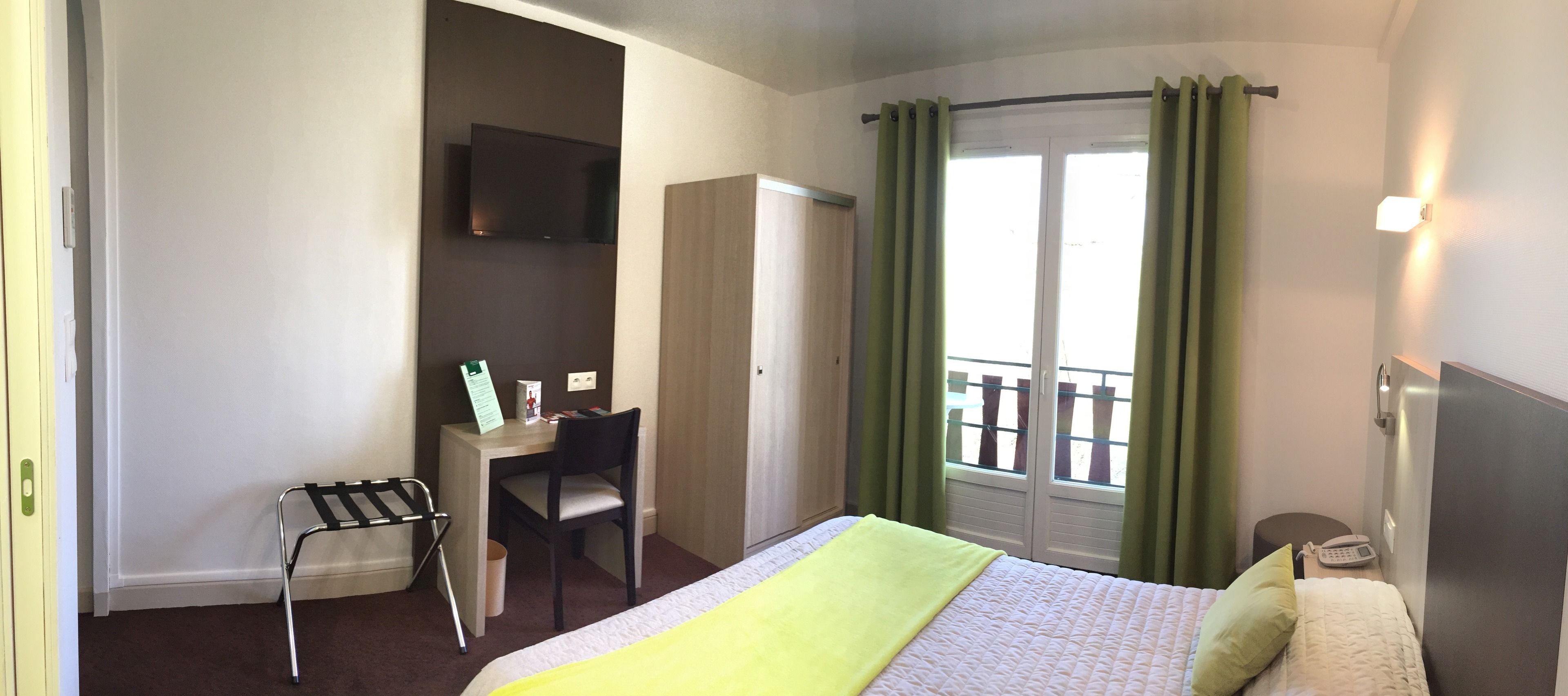 superior double room, balcony | 1 bedroom, premium bedding, desk, iron/ironing board