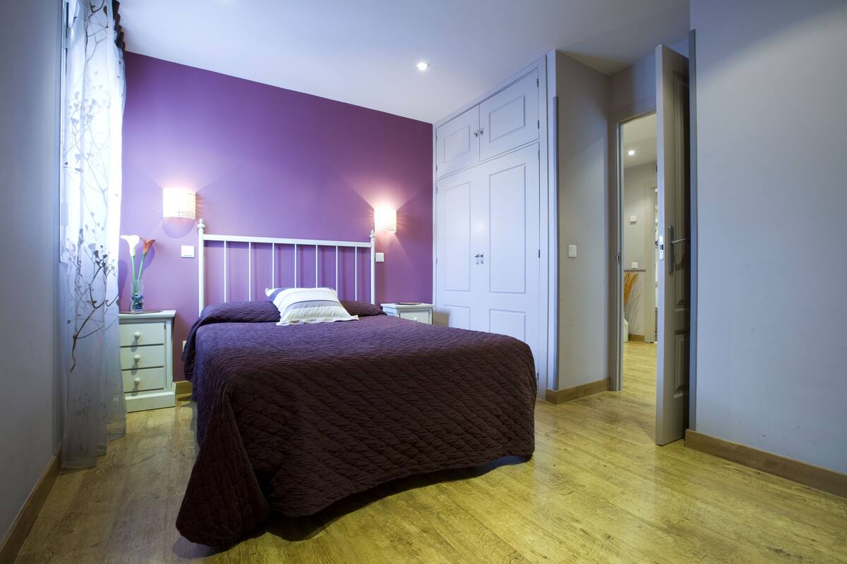 Standard-Apartment, Blick auf den Innenhof | Bügeleisen/Bügelbrett, Babybetten, kostenloses WLAN