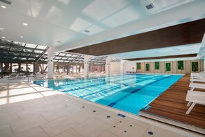 Indoor pool, seasonal outdoor pool, free pool cabanas, pool umbrellas - Valamar Meteor Hotel (Makarska)