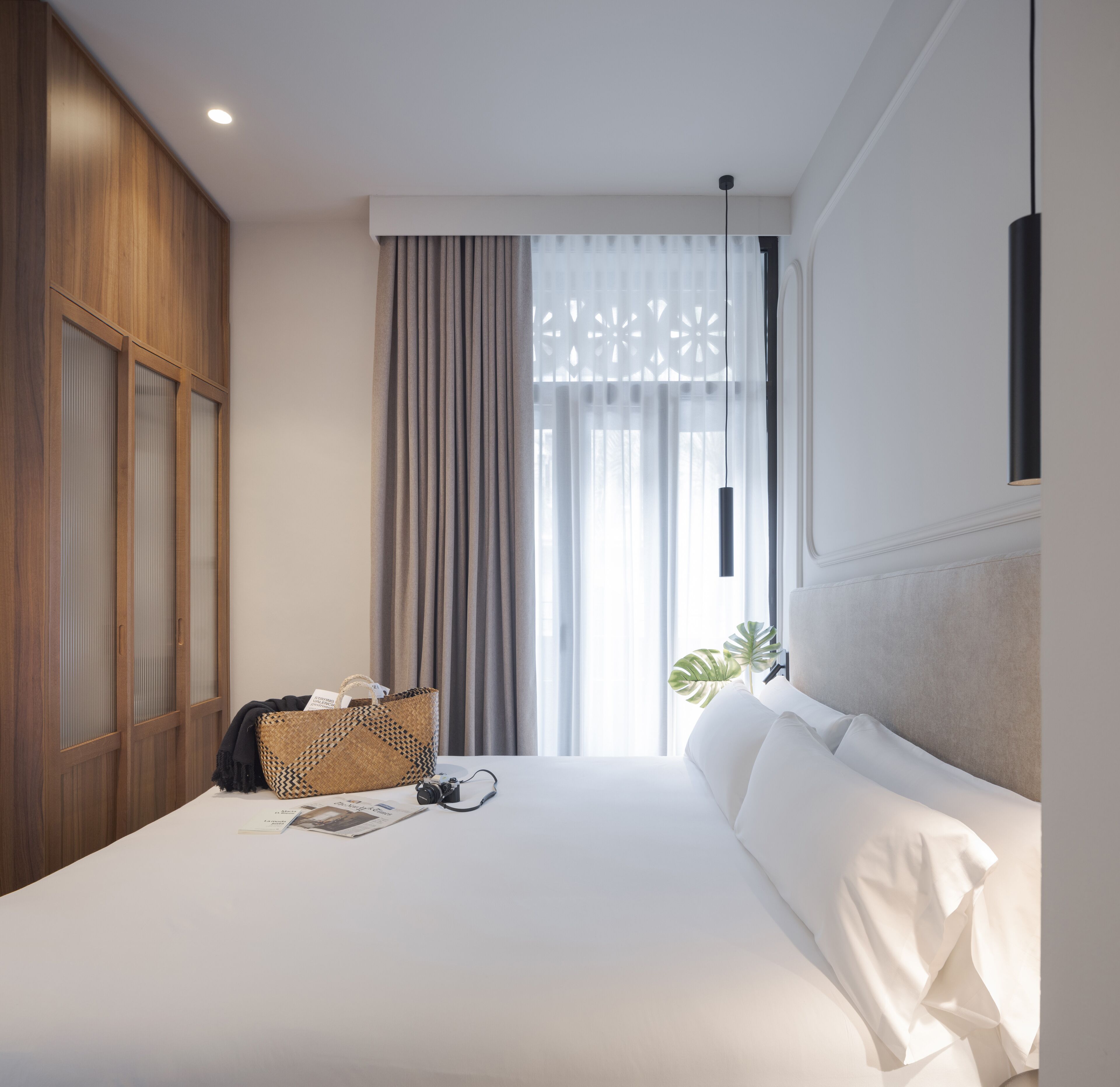 minibar, desk, blackout curtains, soundproofing