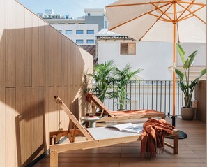 Biggy 6 people | Terrace/patio - Room Mate Oliveira – City Centre, Valencia (Valencia)