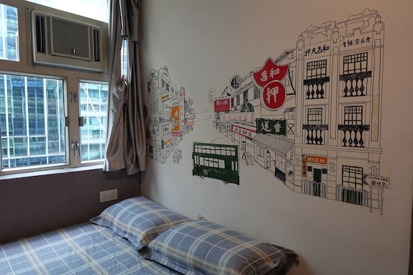 Economy Double Room | Bed sheets