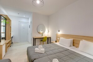 Phòng đôi hoặc 2 giường đơn Superior | Bàn, bàn ủi/dụng cụ ủi quần áo, nôi (giường cho trẻ sơ sinh) miễn phí 