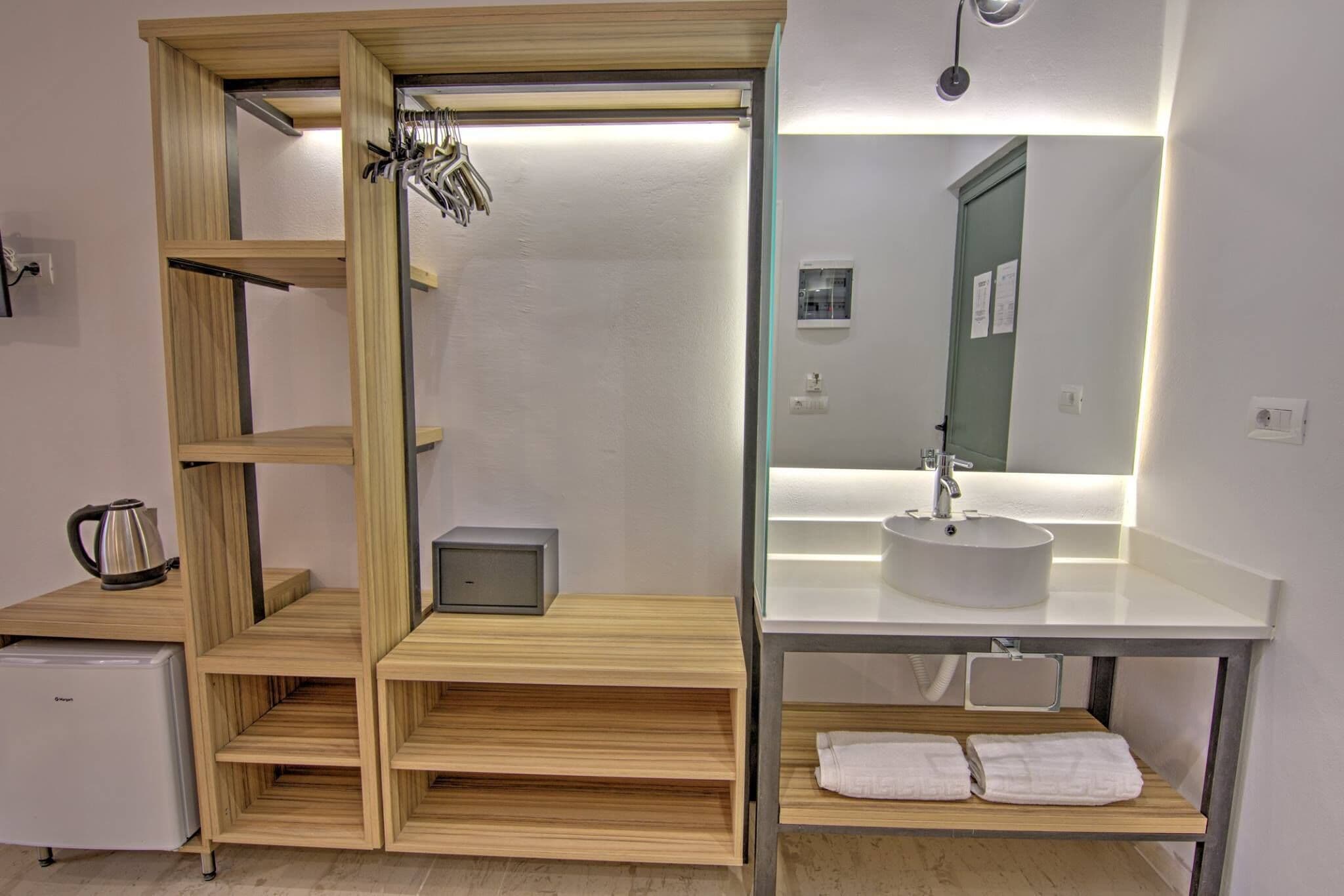 Superior kamer, 1 twee- of 2 eenpersoonsbedden | Badkamer | Gratis toiletartikelen, een haardroger, handdoeken, zeep