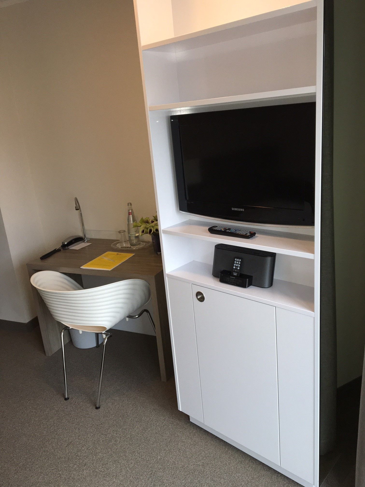 basic single room | in-room safe, desk, blackout curtains, soundproofing