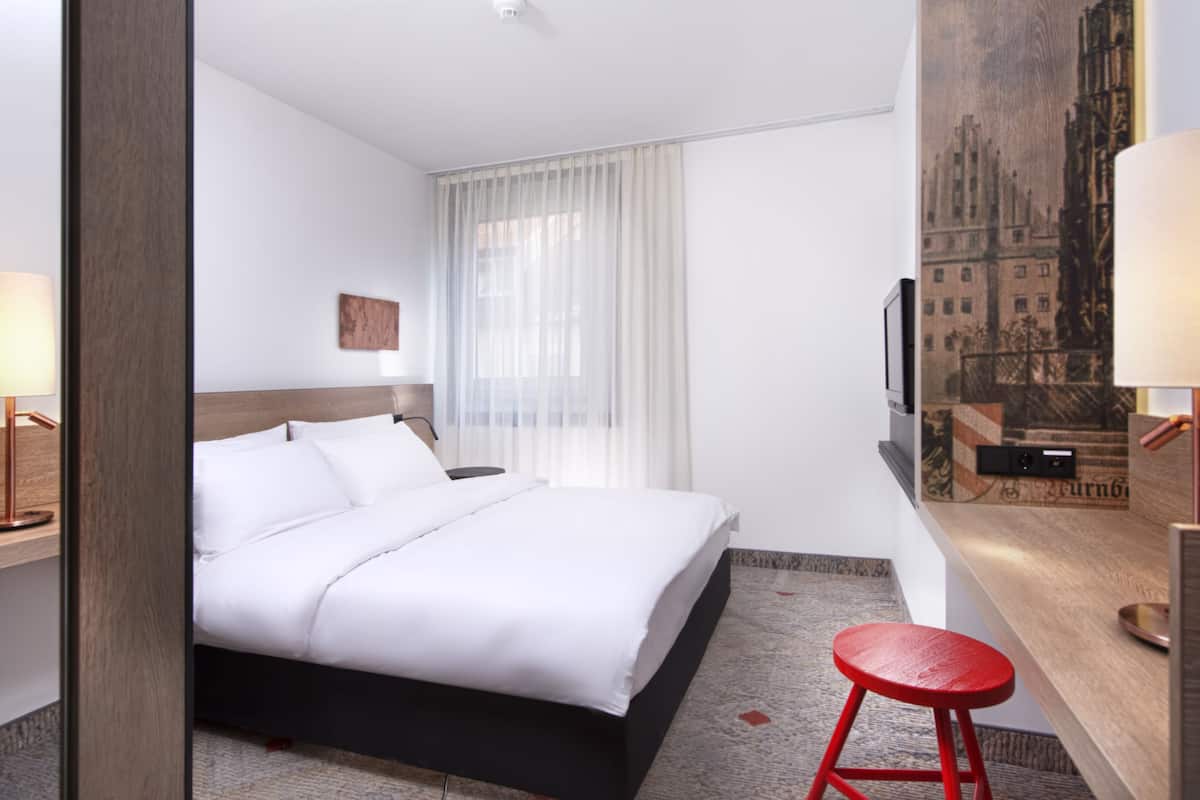 1 bedroom, hypo-allergenic bedding, in-room safe, desk