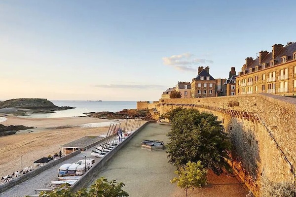 Perto da praia, prática de mergulho autônomo