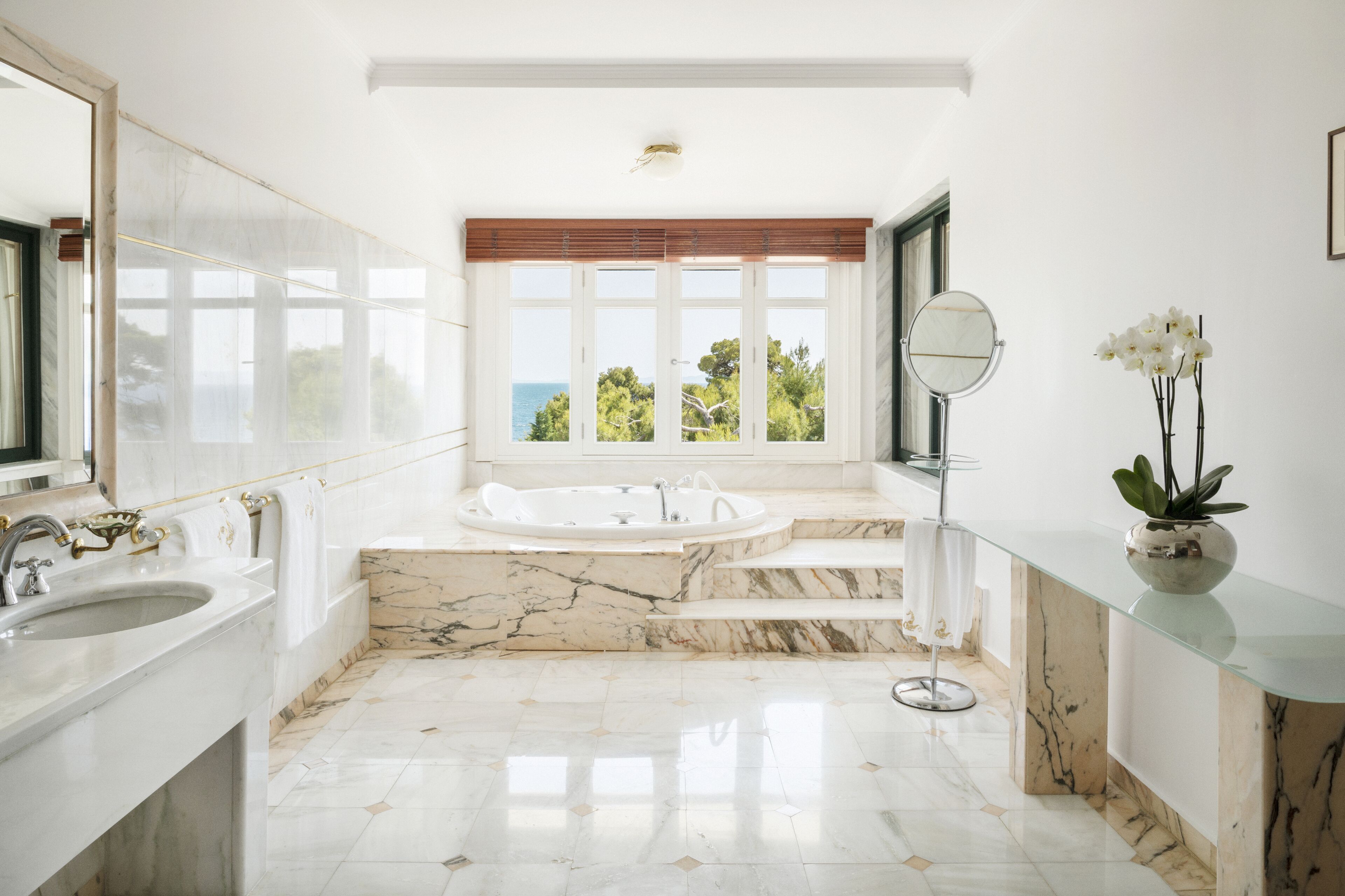 panoramic penthouse, sea view (mediterranean) | bathroom | separate bathtub and shower, deep-soaking bathtub, rainfall showerhead