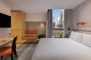 Studio Queen Apartment | Premium bedding, pillowtop beds, in-room safe, blackout drapes