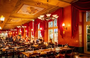 Café da manhã, almoço e jantar