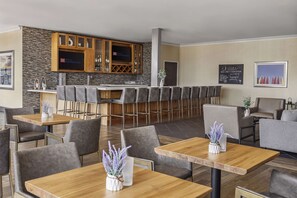 Bar (en la propiedad)