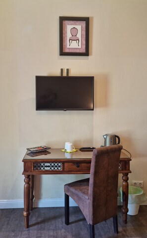 Dobbeltrom – standard, privat bad | Individuelt dekorert, individuelt innredet og skrivebord