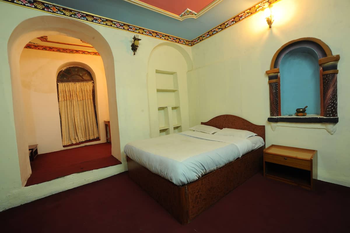 Family Room, 1 Bedroom | Meja, seterika/papan seterika, Wi-fi percuma