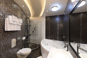 Appartement Supérieur, 2 chambres | Salle de bain