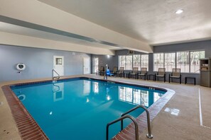 Indoor pool, pool loungers